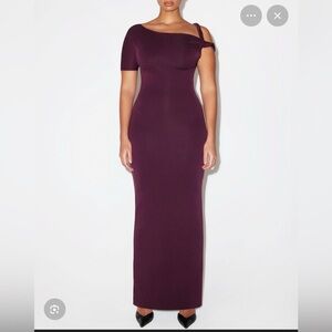 KHY Chic One-Shoulder Plum Dress